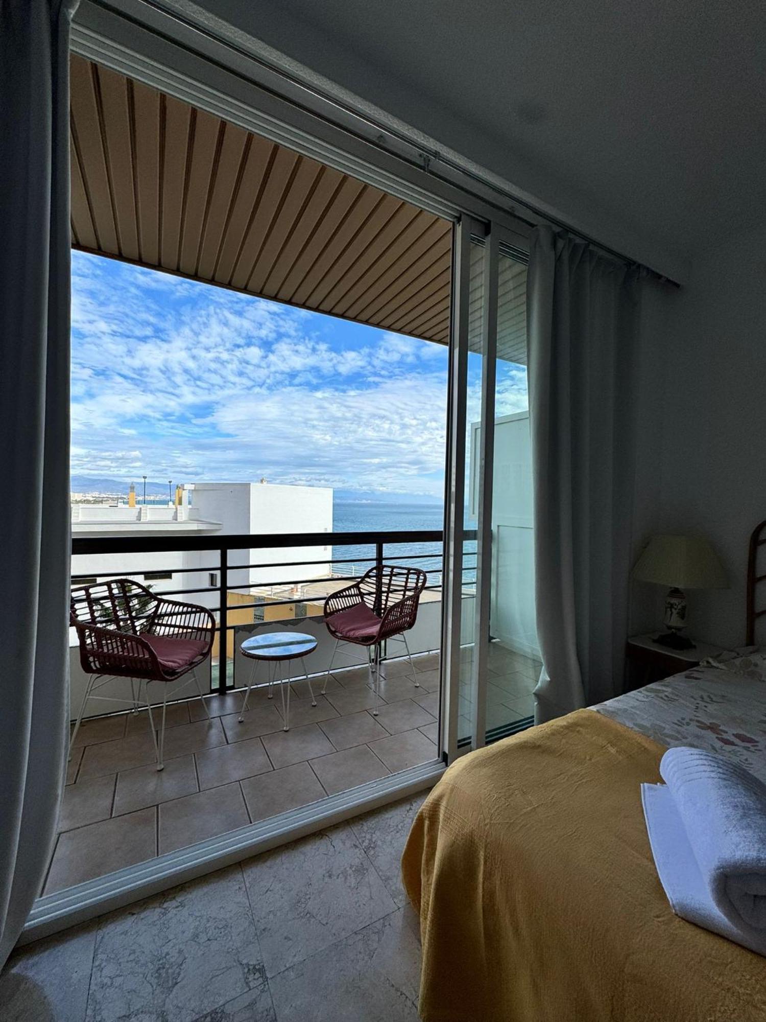 Castillo Santa Clara Estudio Con Vistas Laterales Al Mar 토레몰리노스 외부 사진