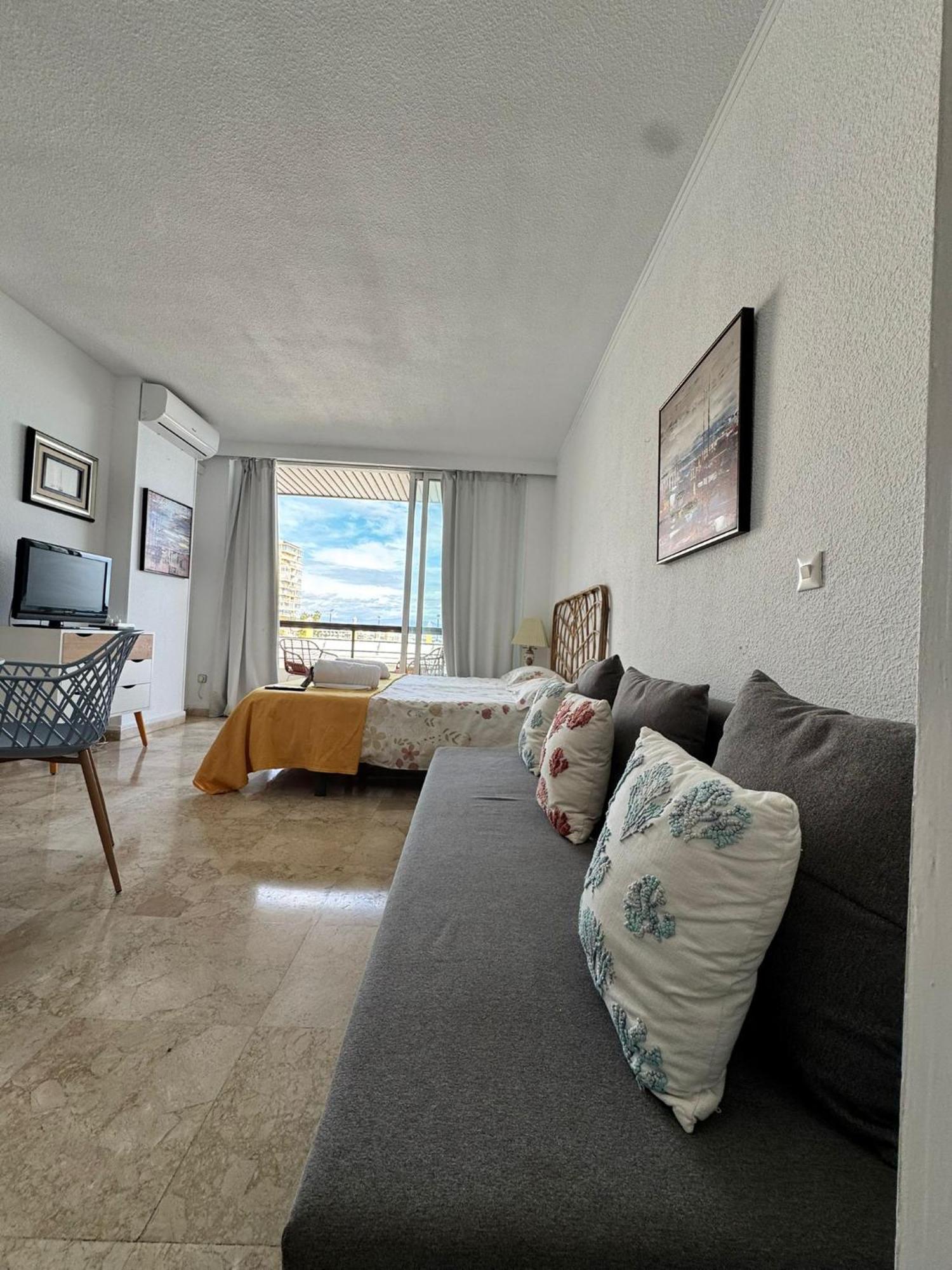 Castillo Santa Clara Estudio Con Vistas Laterales Al Mar 토레몰리노스 외부 사진
