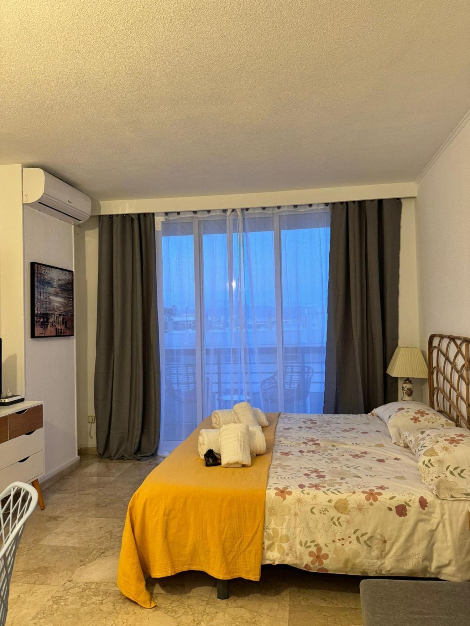 Castillo Santa Clara Estudio Con Vistas Laterales Al Mar 토레몰리노스 외부 사진